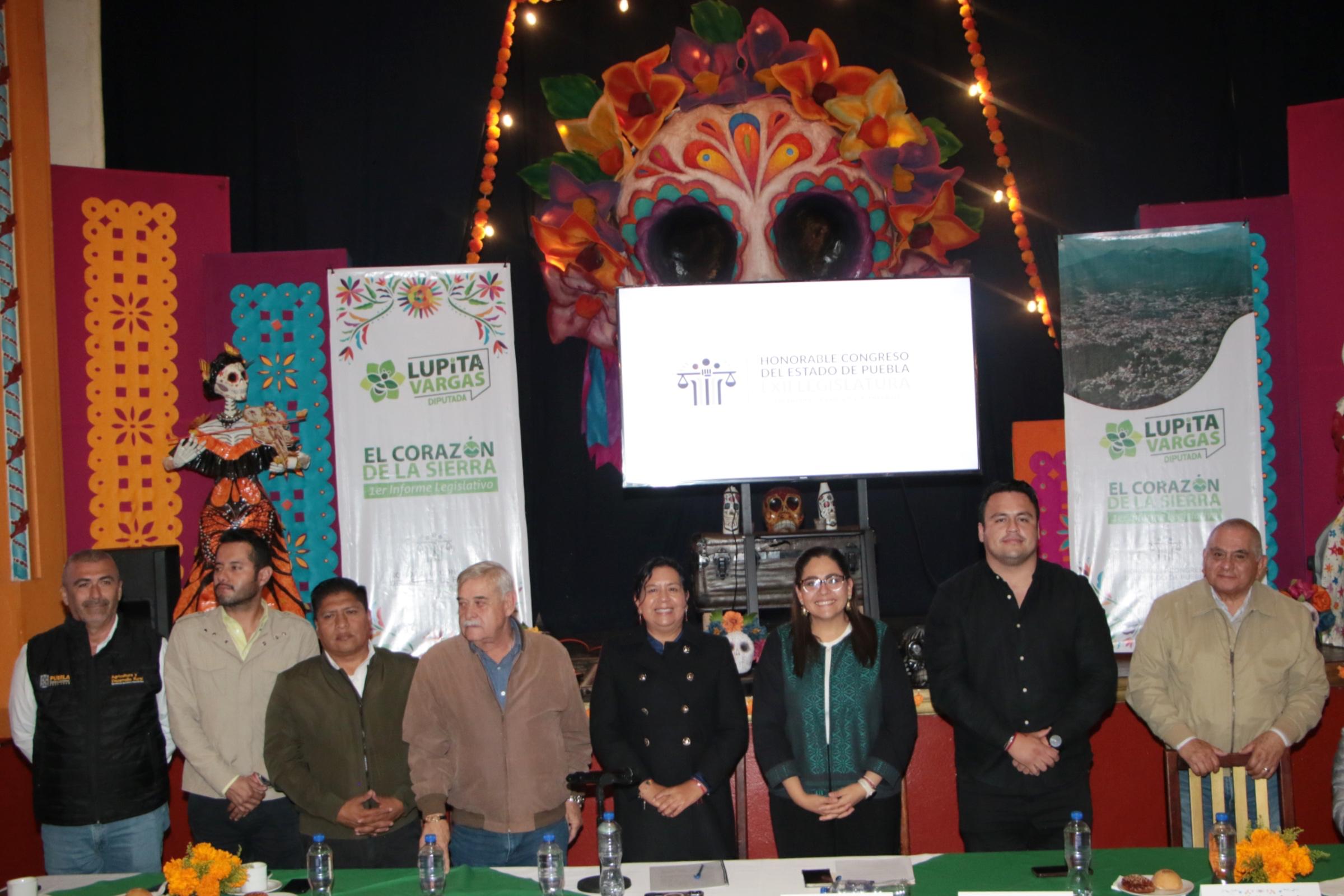 Legislar es escuchar, trabajar y transformar, afirma la diputada Guadalupe Vargas en su Primer Informe