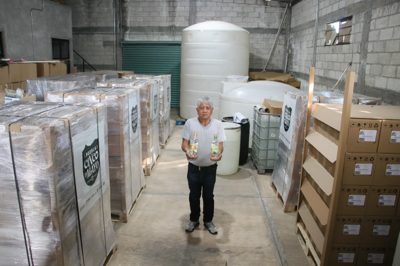 Bajo la marca Puebla Cinco de Mayo mezcal artesanal Chicotona llegará a Nueva York