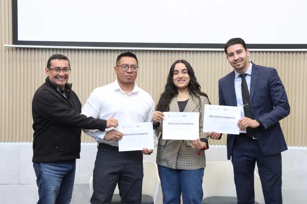 Reconoce Pavel Gaspar disciplina y logros de deportistas poblanos