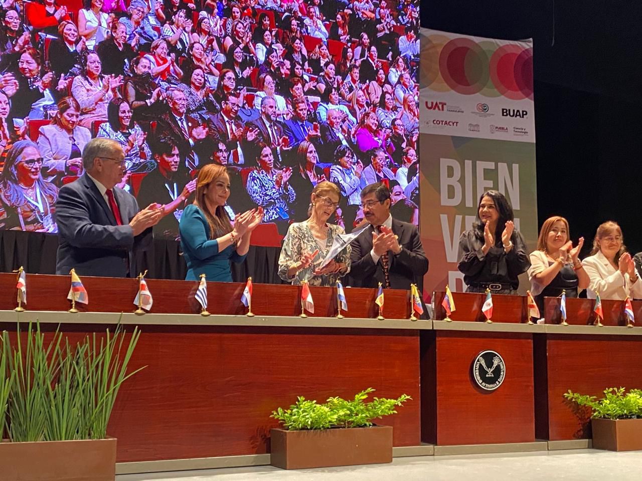 SECIHTI promueve inclusión científica en Congreso Iberoamericano y presenta app para investigadoras